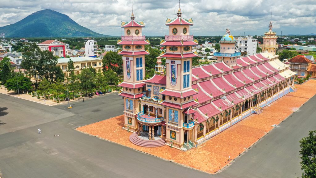 Toa Thanh Temple - Cao Dai Temple